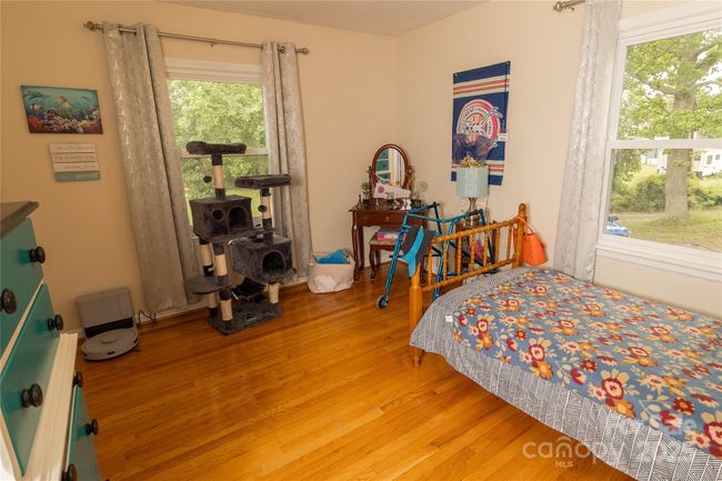 1352 W Cherokee St, House other with 3 bedrooms, 3 bathrooms and null parking in Blacksburg SC | Image 19