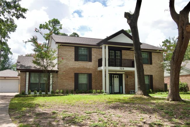 723 Leaflet Ln, House other with 5 bedrooms, 3 bathrooms and 2 parking in Spring TX | Image 5
