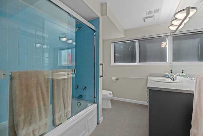 905 Greenwood Rd, House other with 4 bedrooms, 3 bathrooms and 4 parking in West Vancouver BC | Image 27