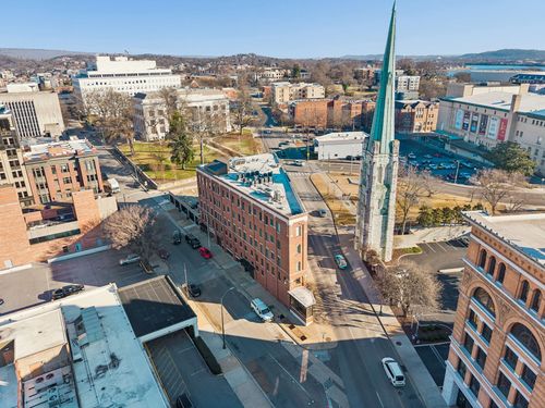 302-707 Georgia Ave, Chattanooga, TN, 37402-2015 | Card Image