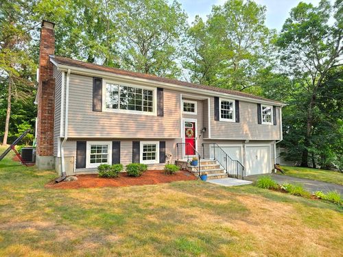 17 Stagecoach Dr, Ashland, MA, 01721-1841 | Card Image