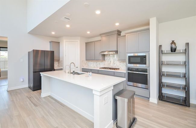 9522 Rialto Creek Dr, House other with 5 bedrooms, 5 bathrooms and 3 parking in Cypress TX | Image 6