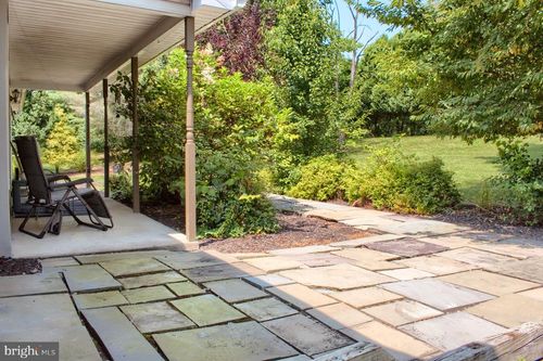 142 Moser Ln, LEWISBURG, PA, 17837-8031 | Card Image