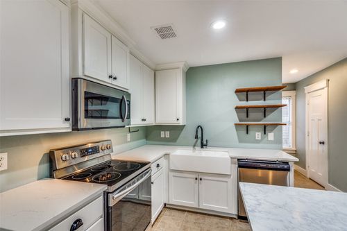 2613 Hidden Valley Dr, McKinney, TX, 75071-2532 | Card Image