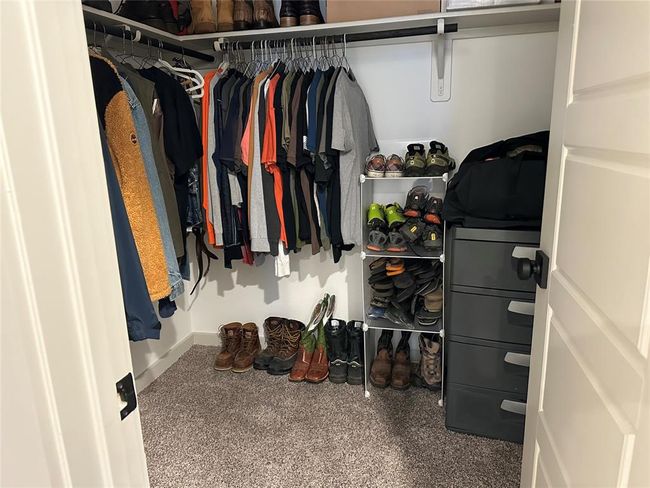 Primary Walkin Closet #2 | Image 33