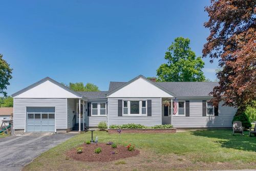 10 Bibber St, Lisbon, ME, 04252-1704 | Card Image