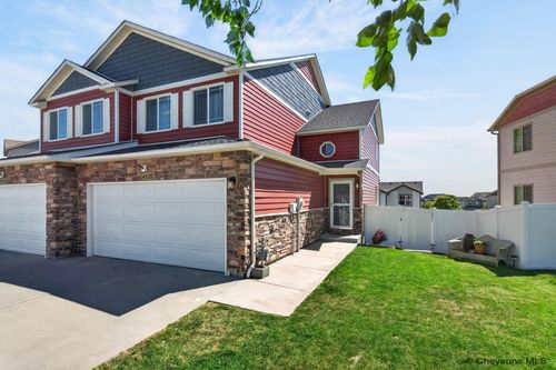 4120 Gunsmoke Rd, Cheyenne, WY, 82001-8556 | Card Image