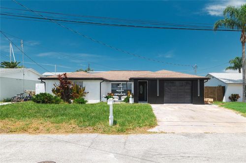 13923 Helen Ave, HUDSON, FL, 34667-1327 | Card Image