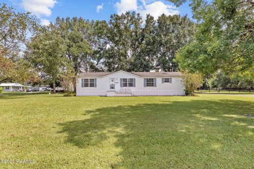 1039 Vieux Jacquet Rd, Broussard, LA, 70518-8010 | Card Image
