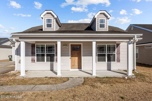 110 Westwood Ct, New Bern, NC, 28562-2304 | Card Image