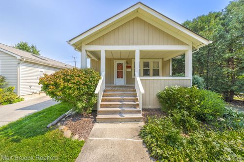 3216 Garden Ave, Royal Oak, MI, 48073-6525 | Card Image