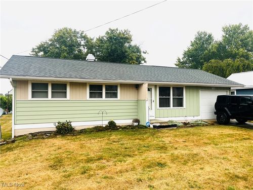 538 6th St Nw, Carrollton, OH, 44615-9426 | Card Image