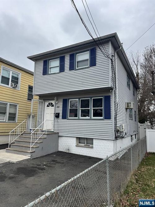 88 Columbus Ave, Belleville, NJ, 07109-2066 | Card Image