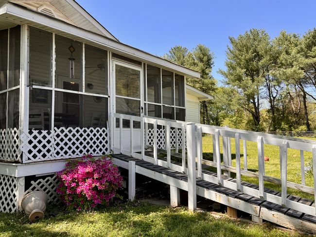 1112 Cumberland St, House other with 3 bedrooms, 2 bathrooms and 8 parking in Decherd TN | Image 35