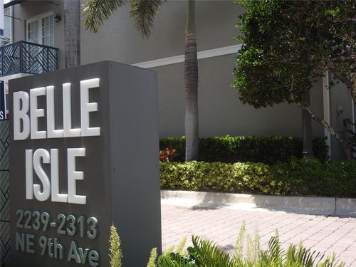 2299-2299 Ne 9th Ave, Wilton Manors, FL, 33305-2265 | Card Image