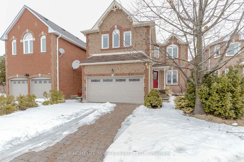 5393 Fallingbrook Dr, Mississauga, ON, L5V1P7 | Card Image