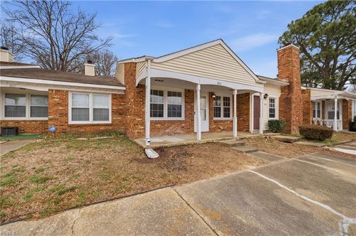 807 Tenure Ln, Virginia Beach, VA, 23462-7331 | Card Image
