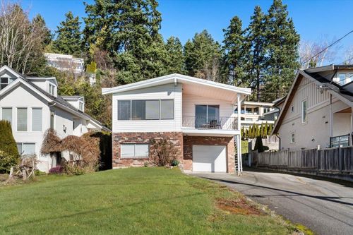 14667 W Beach Avenue W, White Rock, BC, V4B2T9 | Card Image