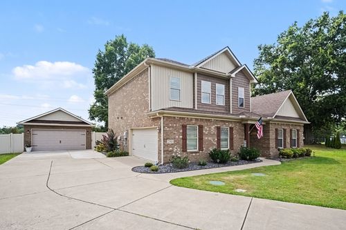 2501 Pinnacle Dr, Chapel Hill, TN, 37034-1406 | Card Image
