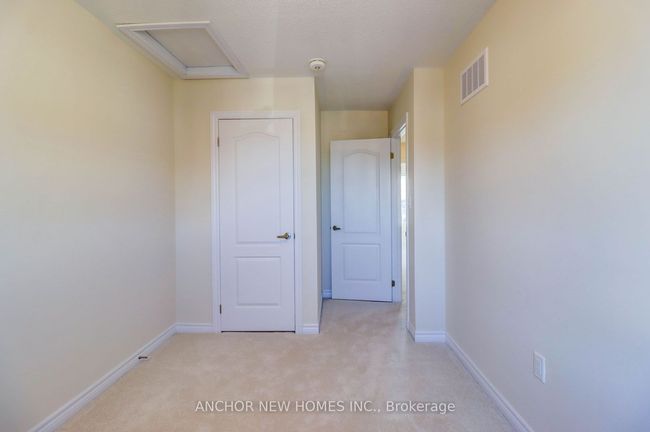 2091 Prestonvale Rd, House attached with 4 bedrooms, 3 bathrooms and 1 parking in Courtice ON | Image 35