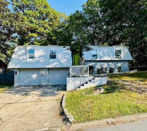 1209 E Twin Lakes Dr, Little Rock, AR, 72205-6758 | Card Image