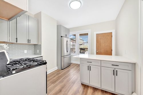 apt-2-16 O St, Boston, MA, 02127-6683 | Card Image