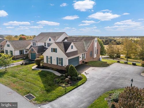 619 Homestead Dr, ELVERSON, PA, 19520-9274 | Card Image