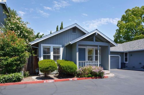 49 Okelley Way, Santa Rosa, CA, 95403-1407 | Card Image