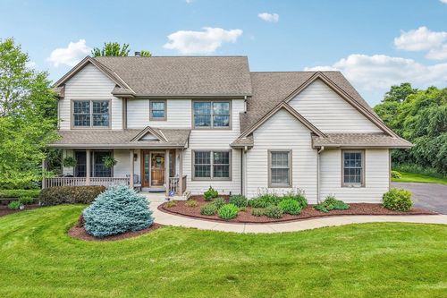 N63W27176 Maple Street, Merton, WI, 53089 | Card Image