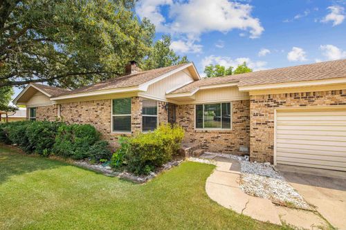 305 Ruth St, Benton, AR, 72019-2226 | Card Image