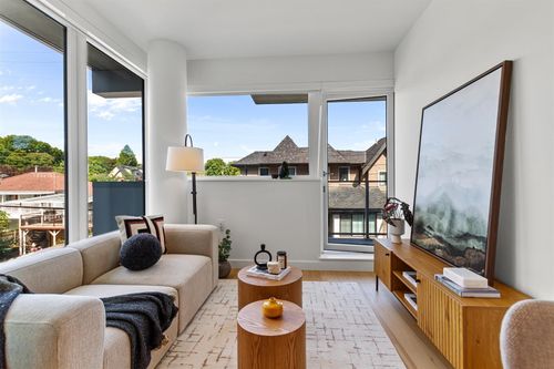 307-8120 Oak Street, Vancouver, BC, V6P0N2 | Card Image