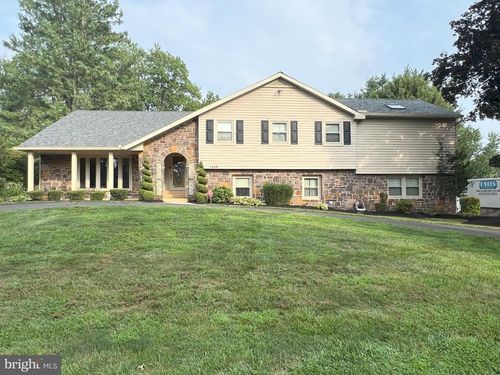 1469 Fort Washington Ave, AMBLER, PA, 19002-4025 | Card Image
