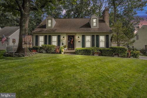 25 Sheridan Dr, Hanover, PA, 17331-9323 | Card Image