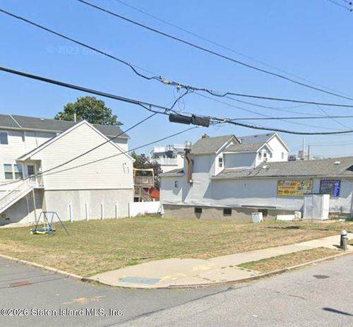 649 Oceanside Avenue, Staten Island, NY, 10305 | Card Image