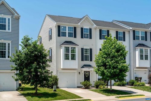 2112 Elm Tree Ct, CHARLOTTESVILLE, VA, 22911-8303 | Card Image