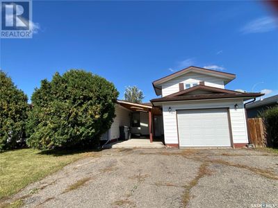 82 Hillbrooke Dr, House other with 3 bedrooms, 3 bathrooms and null parking in Yorkton SK | Image 1