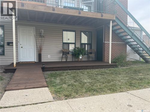 22 Nollet Ave, Regina, SK, S4T7P9 | Card Image