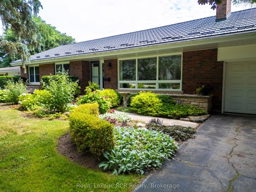 177 3rd Ave Sw, Owen Sound, ON, N4K5T5 | Card Image