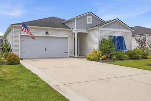 179 S Reindeer Rd, Surfside Beach, SC, 29575-6203 | Card Image