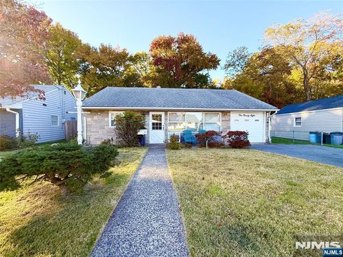 198 Howard Avenue, Rochelle Park, NJ, 07662 | Card Image