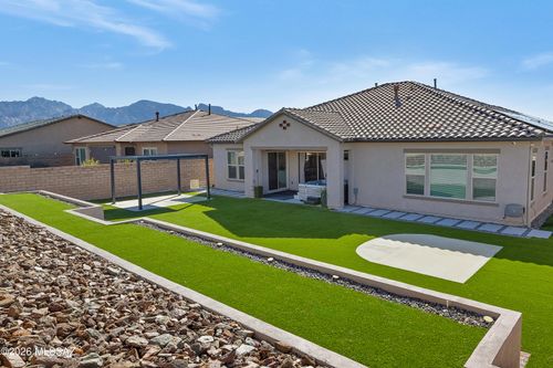 470 W Red Ribbon Ln, Oro Valley, AZ, 85755-4797 | Card Image