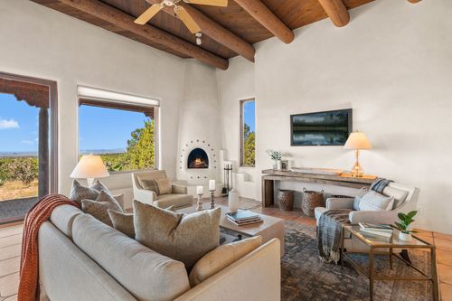 35 Alteza, Santa Fe, NM, 87508-2218 | Card Image