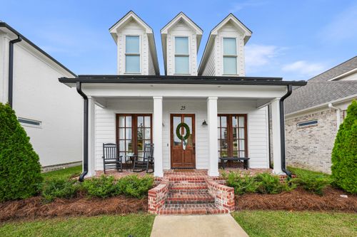 25 Clark Blvd, Tupelo, MS, 38804-2802 | Card Image