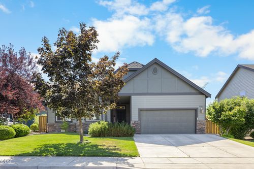 2644 Sw 50th St, Redmond, OR, 97756-1769 | Card Image