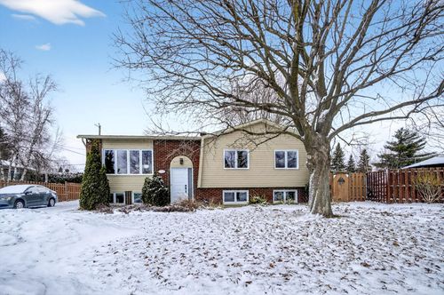 1796 Rue Benoît, Sainte Julie, QC, J3E1K1 | Card Image