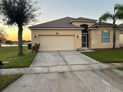 948 Hacienda Cir, KISSIMMEE, FL, 34741-6353 | Card Image