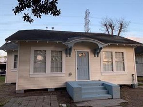 185 Woodvale St, Houston, TX, 77012-1451 | Card Image