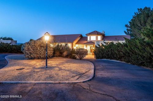 6652 Vista Hermosa, Las Cruces, NM, 88007-4919 | Card Image