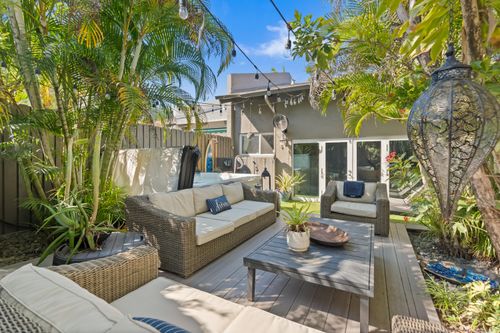 228 Ne 16th Ter, Fort Lauderdale, FL, 33301-3819 | Card Image