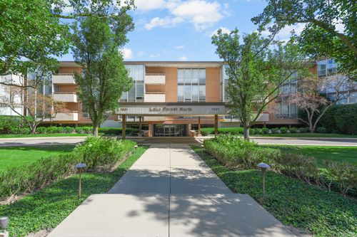 217-1301 N Western Ave, Lake Forest, IL, 60045-1284 | Card Image